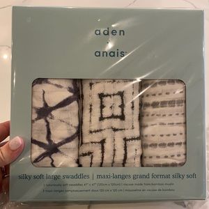 Aden and Anais Swaddles NIB!